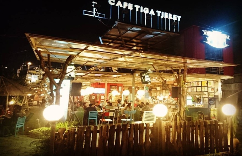 Café Tiga Tjeret