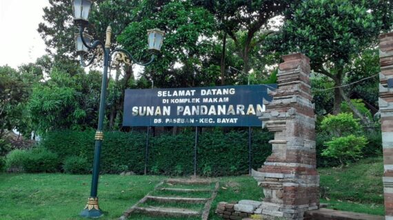 Makam Sunan Pandanaran